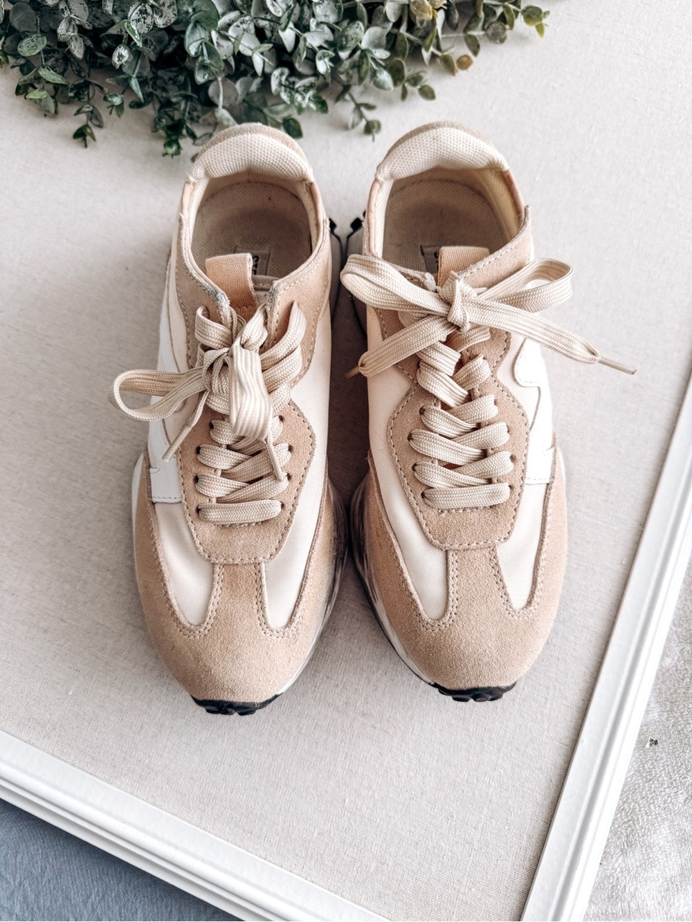 Steve Madden Campo Beige Suede & Canvas Platform Sneakers | Women’s Size 6